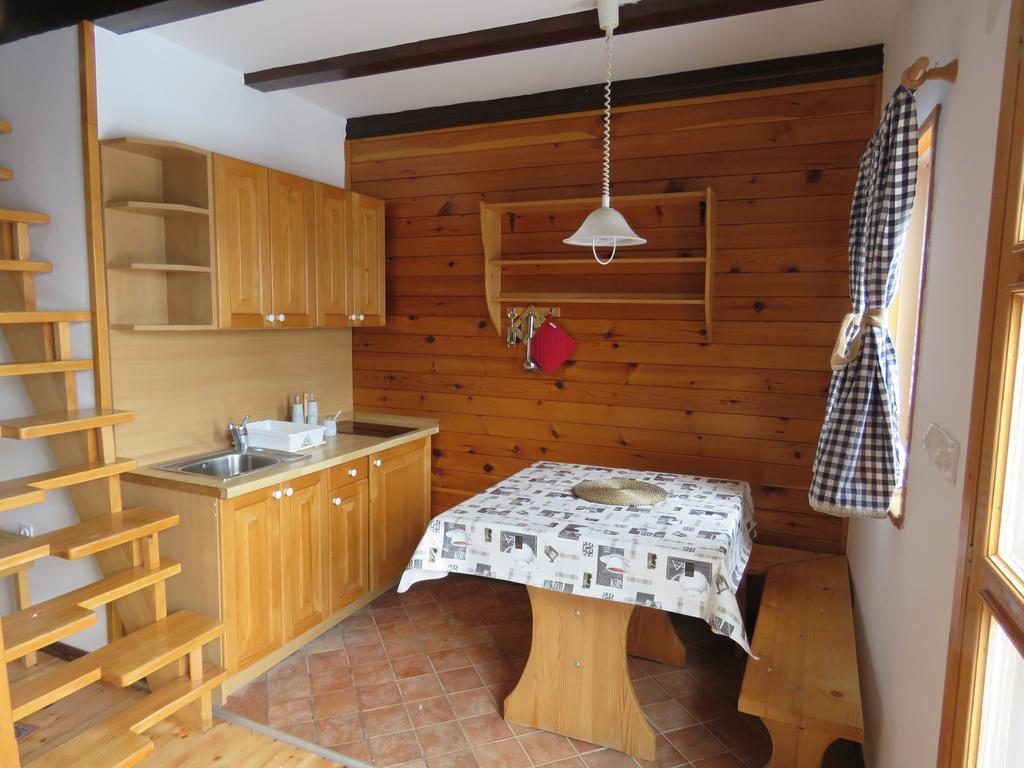 Guesthouse Stefanac Otočac Εξωτερικό φωτογραφία