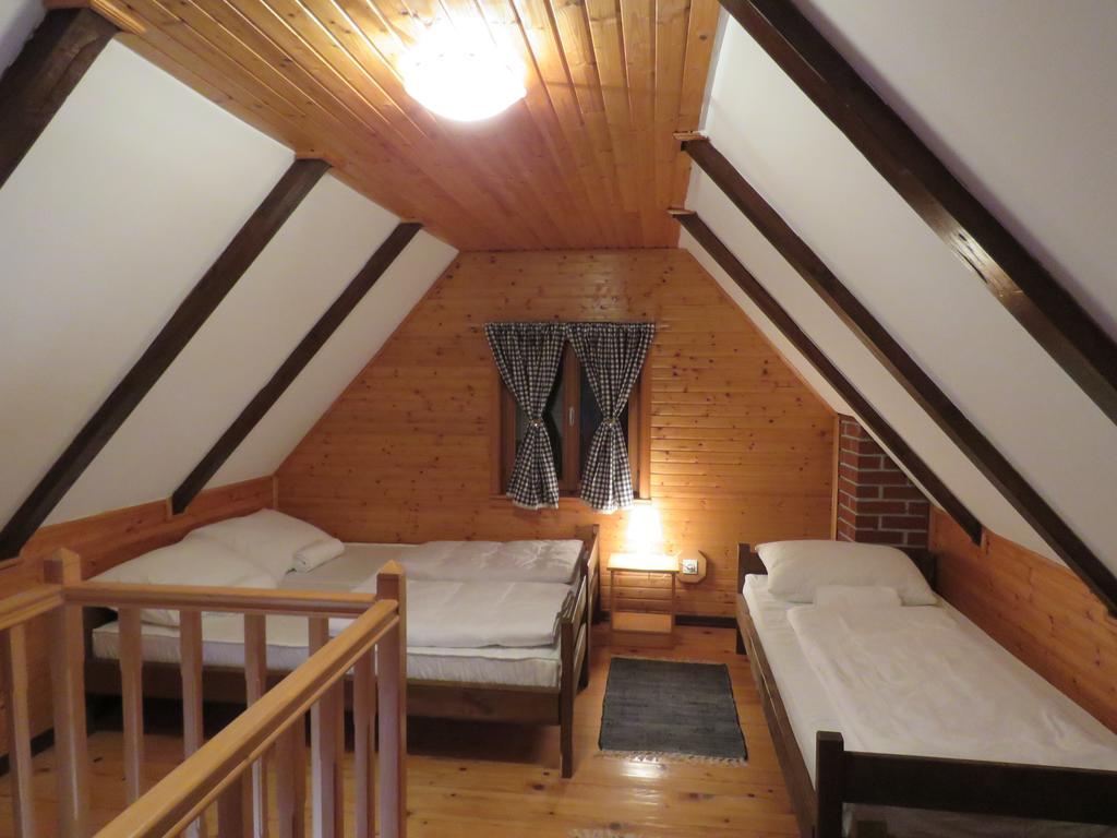 Guesthouse Stefanac Otočac Εξωτερικό φωτογραφία