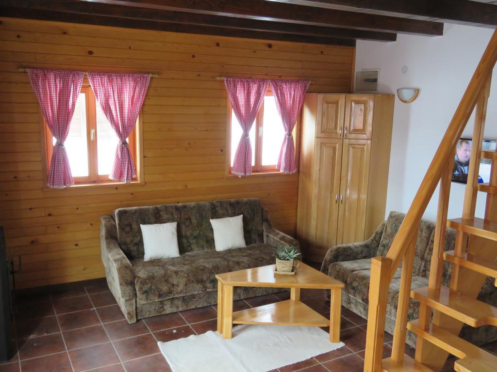 Guesthouse Stefanac Otočac Εξωτερικό φωτογραφία